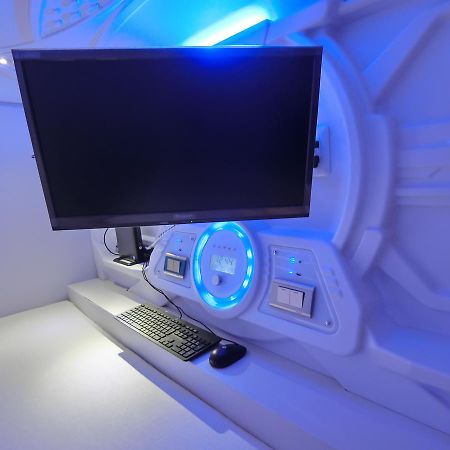 Capsule Hotel Manyudo Kiotó Kültér fotó