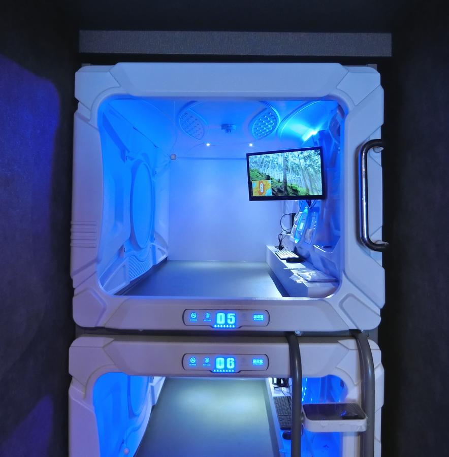 Capsule Hotel Manyudo Kiotó Kültér fotó